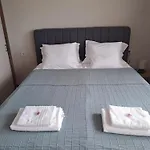 Lazara Guest house