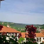 Lazara Guest house 3*