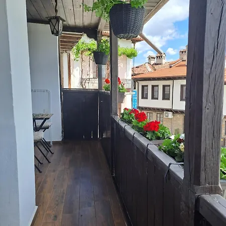 Lazara Guest house