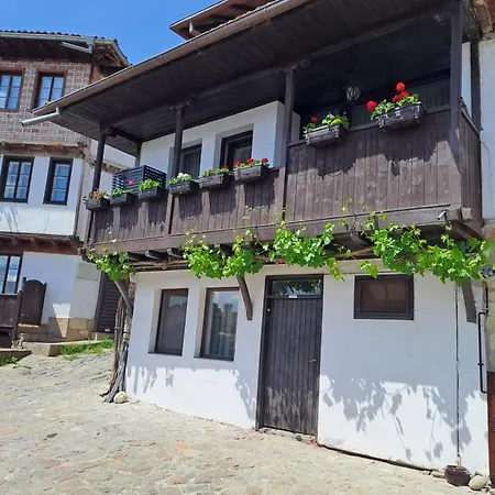 Lazara *