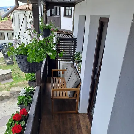 Lazara 4*