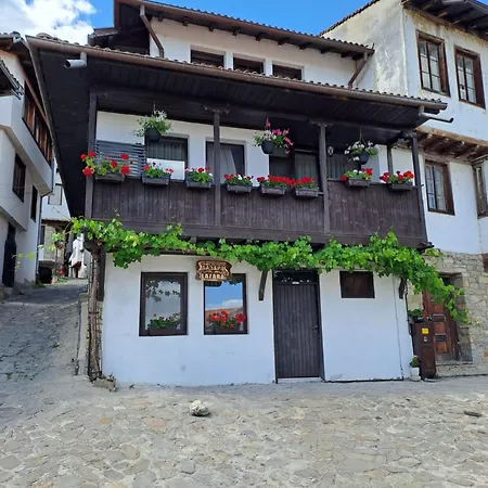 Lazara 4*