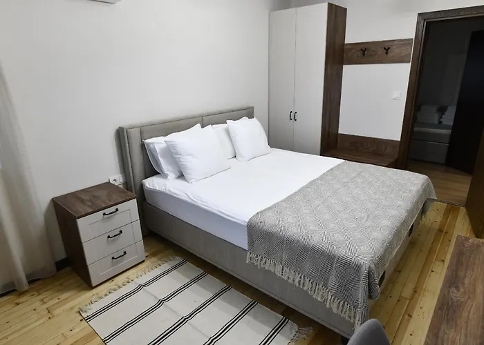 Lazara 3* Veliko Tarnovo